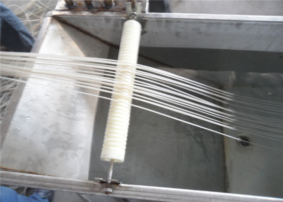 เม็ดพลาสติกฟิล์มที่ทำให้เครื่องจักรสำหรับฟิล์ม PE / PP PE ขวดฟิล์มสายการผลิตเม็ดพลาสติก