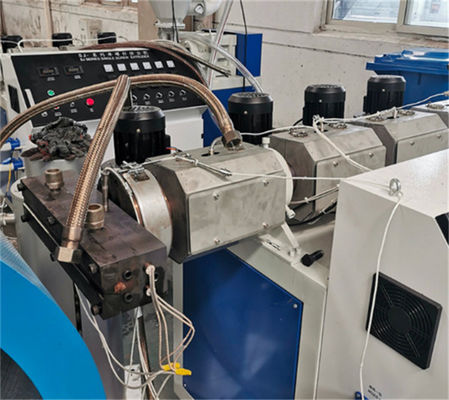 ราคาดี แนวนอน Pp ละลายเครื่องอุปกรณ์การรีดผ้าไม่ทอ ออนไลน์