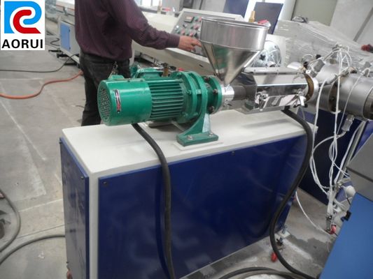ราคาดี สกรูเดี่ยว Extruder PE พลาสติกท่อแสดงผลแบบบรรทัดสำหรับท่อสถาปัตยกรรม ออนไลน์