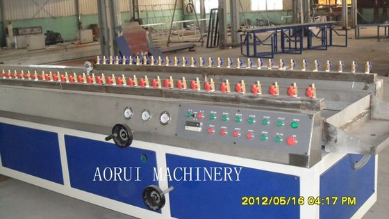 ราคาดี สายการอัดรีดโพรไฟล์พลาสติก PP / PE สำรับเครื่องจักรโปรไฟล์พลาสติก PP / PE ออนไลน์