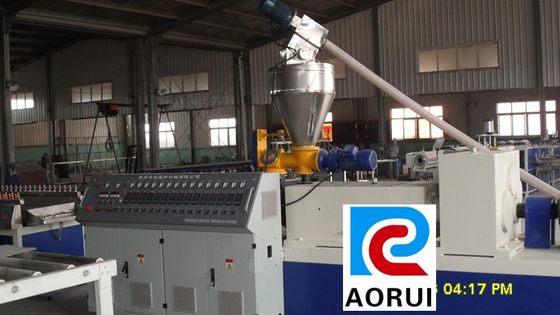 ราคาดี 37Kw PVC WPC ไม้โปรไฟล์พลาสติก Extrusion Line รับประกัน 12 เดือน ออนไลน์