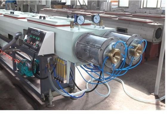 ราคาดี ท่อ PVC ทำงานคู่สกรู Extruder มีประสิทธิภาพสูงอนุมัติ CE ออนไลน์