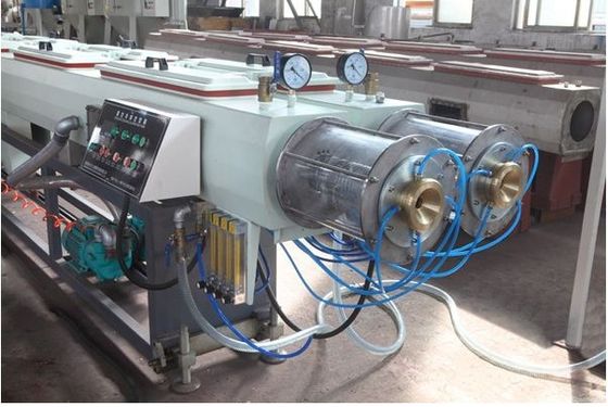 ราคาดี เครื่องผลิตท่อ PP PE Twin Twin อัตโนมัติ / เครื่องรีดท่อ PVC ออนไลน์