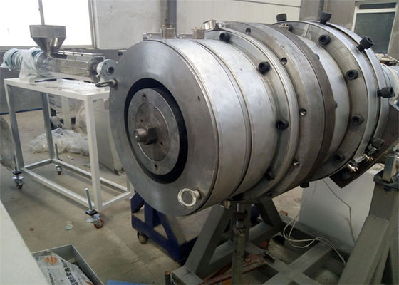 ราคาดี เครื่องอัดรีดท่อ HDPE / LDPE เพื่อการชลประทาน 2-3 เครื่องอัดรีดท่อร่วม Co-Extruding ออนไลน์