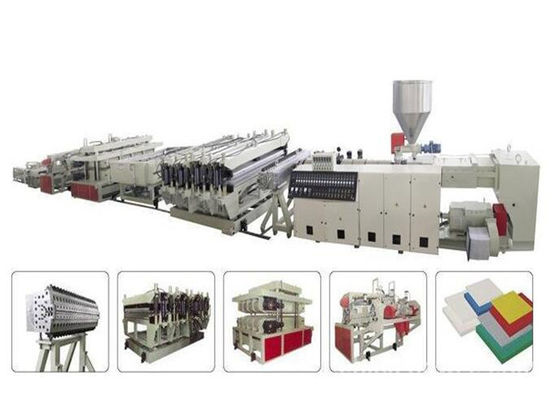 ราคาดี เปลือก PVC โฟมบอร์ดพลาสติก Extruder บรรทัดพลาสติกกระดาน Extruder ออนไลน์