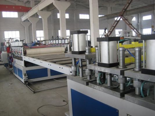 ราคาดี Twin Screw WPC Contruction Template แม่แบบ Extruson Line, แม่แบบก่อสร้าง Extruder ออนไลน์