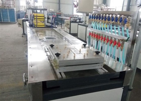 ราคาดี แม่แบบก่อสร้าง PVC WPC โฟมบอร์ดเครื่องจักรประสิทธิภาพสูง ออนไลน์