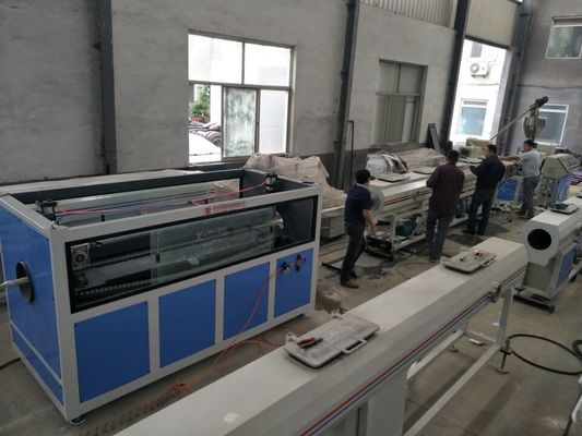 ราคาดี CE PVC UPVC ท่อพลาสติกสายการอัดรีดสายการผลิตน้ำประปาท่อระบายน้ำทำท่อ ออนไลน์
