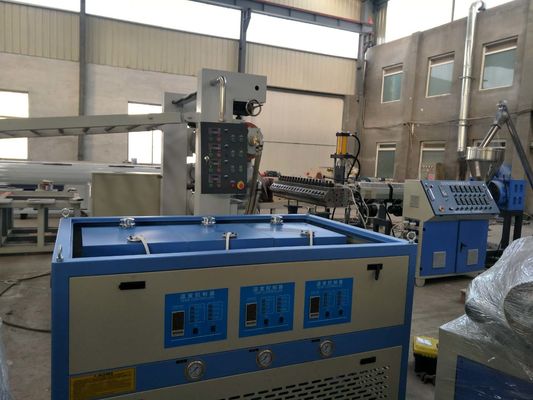 ราคาดี สายการผลิตพีวีซีตกแต่งบอร์ดฟรี PVC WPC โฟมพีวีซีเครื่อง 1220 มม. ความกว้าง ออนไลน์