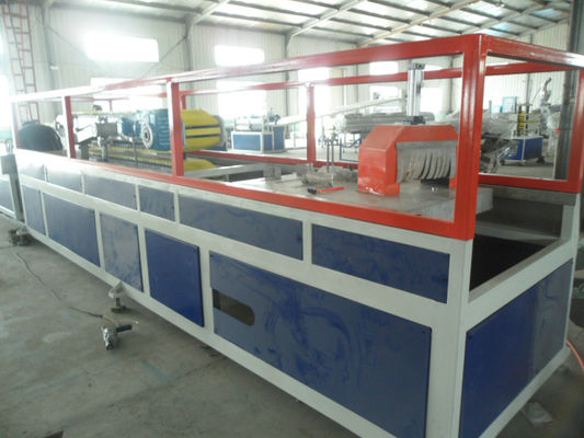 ราคาดี สกรูคู่สายการผลิตโปรไฟล์ WPC เครื่องทำโพรไฟล์ชั้น WPC ออนไลน์