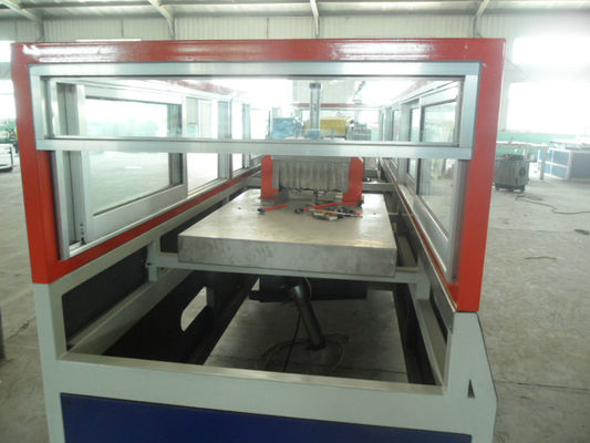 ราคาดี สายการผลิตโปรไฟล์พลาสติกความเร็วสูง PE PVC สายผลิตโปรไฟล์พลาสติกไม้ ออนไลน์