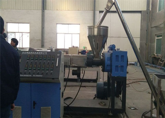 ราคาดี เครื่องพีวีซีโฟมพลาสติก WPC คณะพร้อมสกรูคู่ Extruder 55 กิโลวัตต์ ออนไลน์