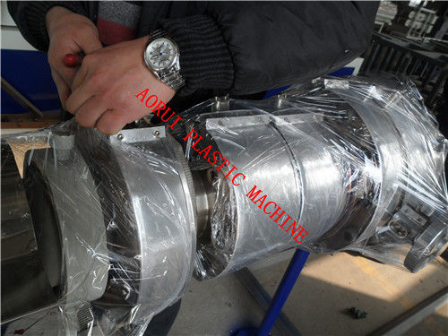 ราคาดี สายการอัดรีดท่อพลาสติกพีวีซีที่มีความยืดหยุ่น, 380v สกรูคู่ Extruders ออนไลน์
