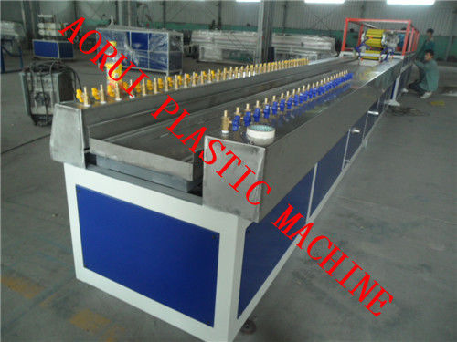 ราคาดี สายการผลิตโพรไฟล์พลาสติกพาร์ทิชัน WPC ห้องโดยสารเครื่องโปรไฟล์ม้านั่ง ออนไลน์