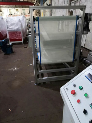 ราคาดี ขนาดเล็กที่ไม่ใช่ทอเครื่องผลิต 600mm PP Meltblown Extruder สำหรับหน้ากากใบหน้า ออนไลน์