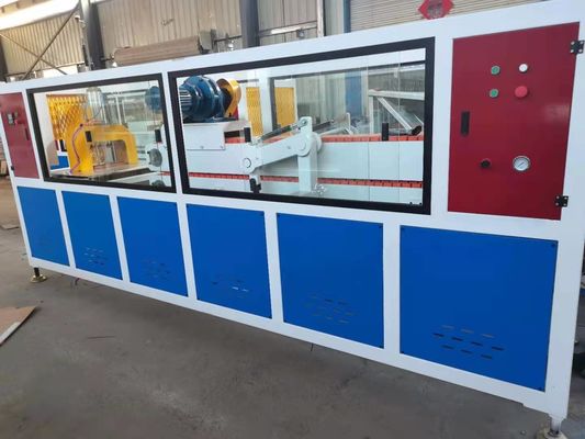 ราคาดี Hot Stamping Plastic Profile Extrusion Line ความกว้าง 300 มม. PVC Profile Extruder ออนไลน์