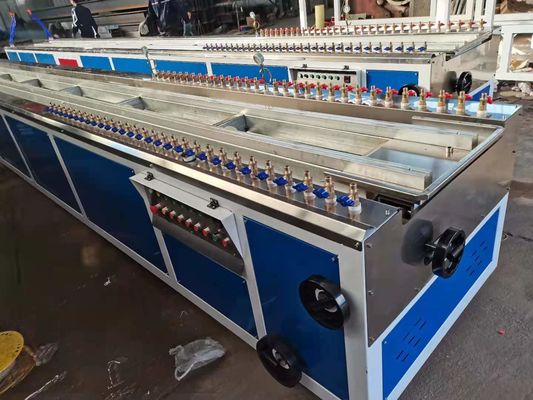 ราคาดี เครื่องผลิตโปรไฟล์ PVC สายการเดินสายไฟโปรไฟล์หน้าต่าง Extrusion Line CE ออนไลน์