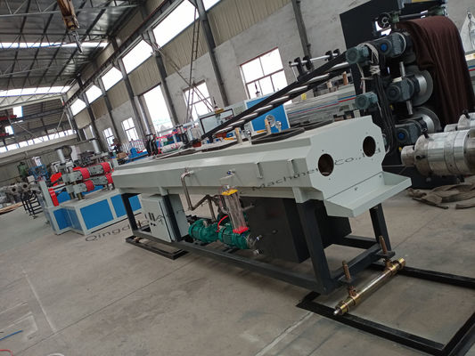สายการผลิตท่อพลาสติกพีวีซีผลผลิตสูง 120 Kg / H สายการผลิตท่อคู่